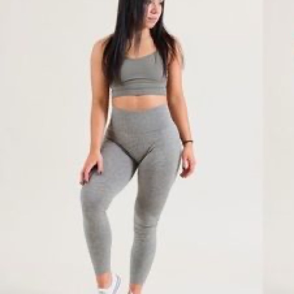 ❌ SOLD ❌ Paragon Fitwear Native Seamless leggings - Picture 1 of 3